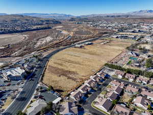 Drone / aerial view featuring a mountain view