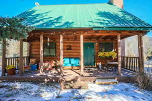 Fantastic Opportunity To Enjoy A Cabin In Pine Valley