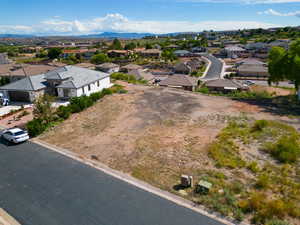 Bird's eye view with a mountain view