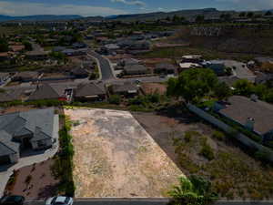 Aerial view with a mountain view