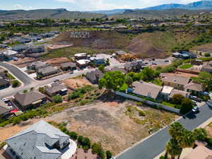 Aerial view with a mountain view