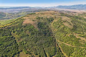 Bird's eye view featuring a mountain view