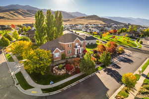 Aerial view of residential area with a mountainous background