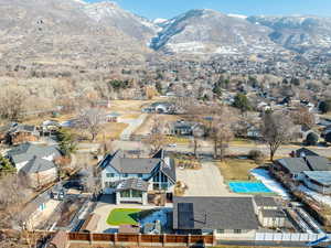 Drone / aerial view featuring a mountain view