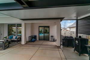 Primary bedroom covered patio