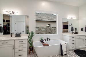 Garden Tub, natural light