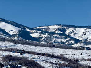 View of mountain feature