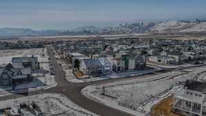 Bird's eye view featuring a mountain view