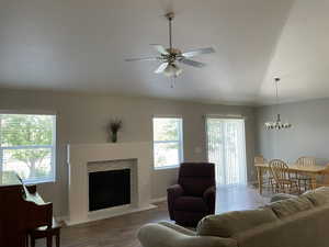 Open floor plan with vaulted ceilings