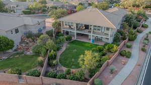 Birds eye view of property