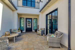 Inviting Patio Courtyard