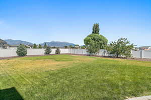 View of yard featuring a mountain view