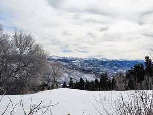 View of mountain feature
