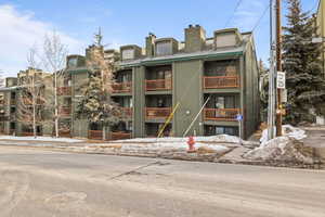 Photo 33 of 1487  WOODSIDE AVE #B105