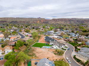 Drone / aerial view featuring a mountain view