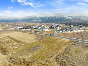 Bird's eye view with a mountain view