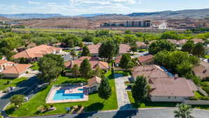 Bird's eye view with a mountain view