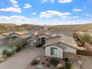 Bird's eye view featuring a mountain view