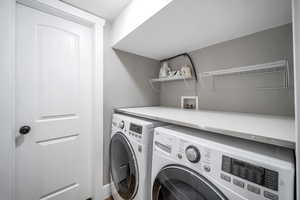 Laundry room with independent washer and dryer