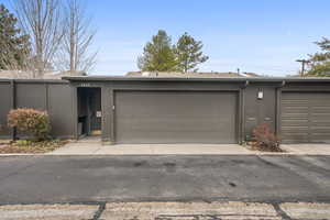 2-Car Garage