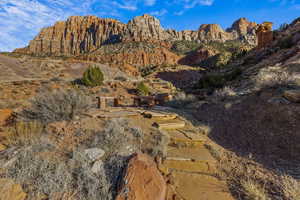 View of mountain feature