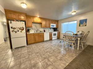 Accessory apartment kitchen/dining areas