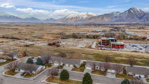 View of mountain feature