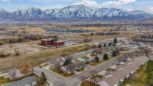 Bird's eye view with a mountain view