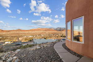 View of yard featuring a mountain view