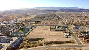 Drone / aerial view featuring a mountain view