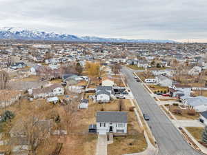 Bird's eye view with a mountain view