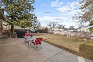 View of patio / terrace with grilling area