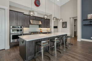 Be the chef you always wanted to be in this gorgeous kitchen!