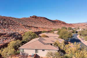 View of mountain feature