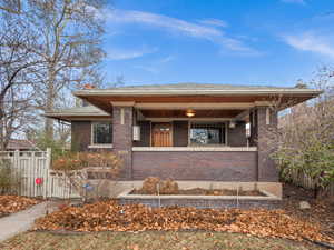 View of front of property featuring a porch