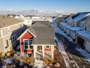 Birds eye view of property with a mountain view