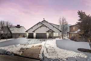 View of front of house featuring a garage