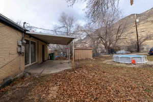 View of yard with a mountain view