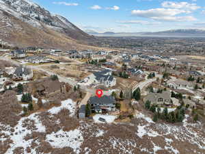 Snowy aerial view with a mountain view