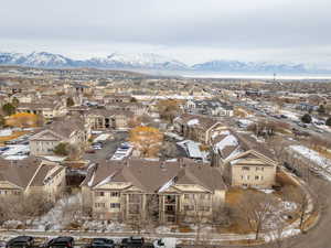 Snowy aerial view with a mountain view