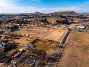 Bird's eye view with a mountain view