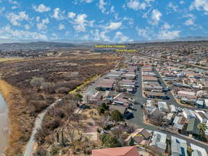 Bird's eye view with a mountain view