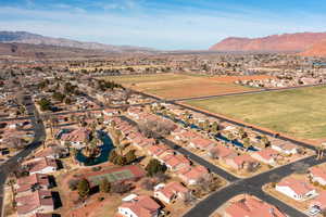 Drone / aerial view featuring a mountain view