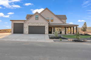 View of front of house featuring a garage