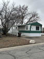 View of manufactured / mobile home