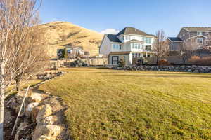 View of yard featuring a mountain view