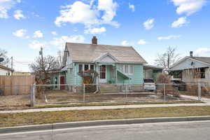 Bungalow-style house with a carport