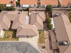 Birds eye view of property