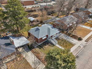 Birds eye view of property