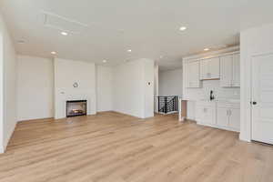 Skyroom with balcony, wet bar, fireplace and half bath